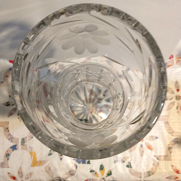 Botanical Elegant Vintage Crystal Hand-Cut Heavy 12" Vase Hourglass Shape 5 lbs. - Picture 10 of 16